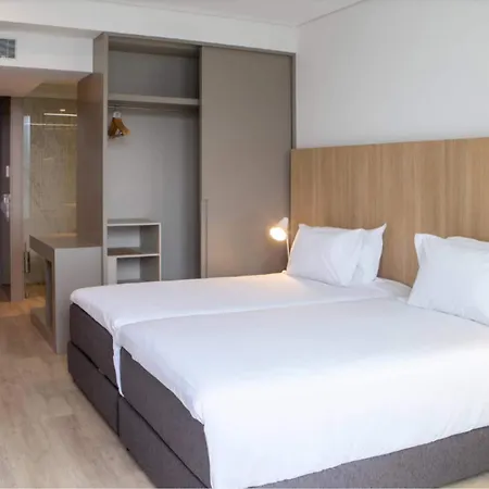Porto Aeroporto 3* モレイラ
